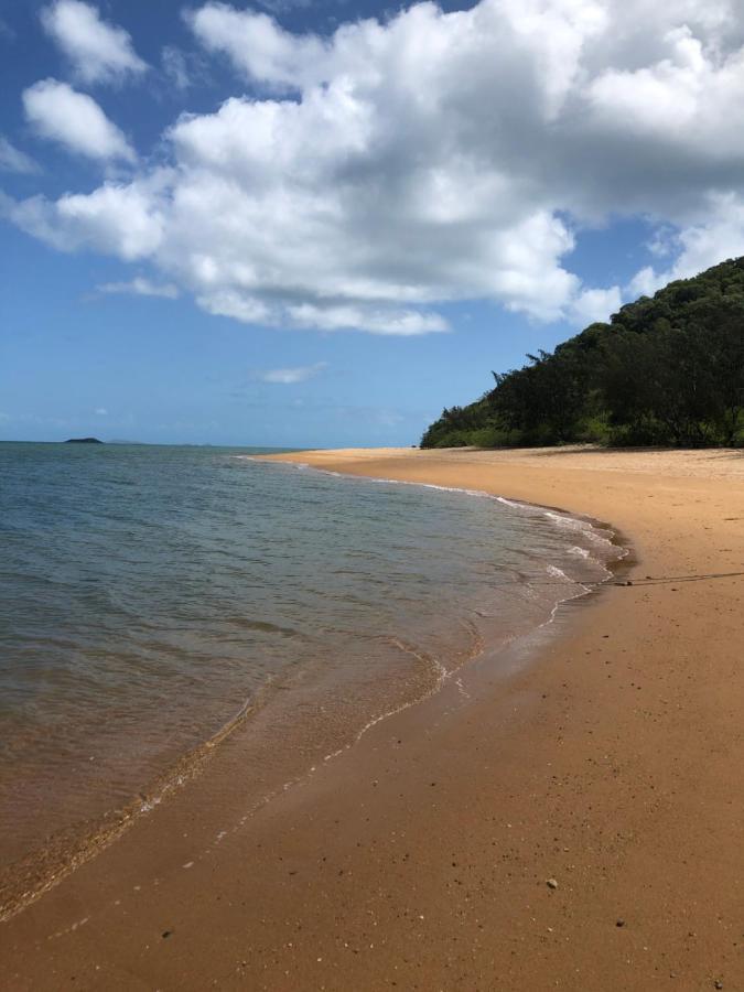 Отель Mira Nelly Bay Экстерьер фото